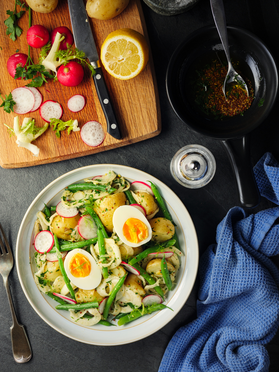 Healthy Summer Salad with Eggs