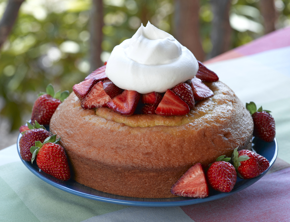 strawberry-pound-cake